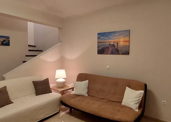 Sunset House * Батси