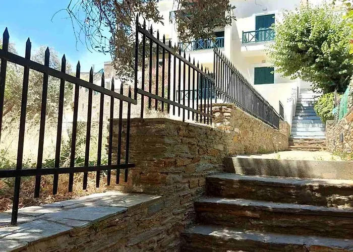 Sunset House باتسي